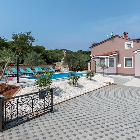Villa Sunshine Pula Extérieur photo