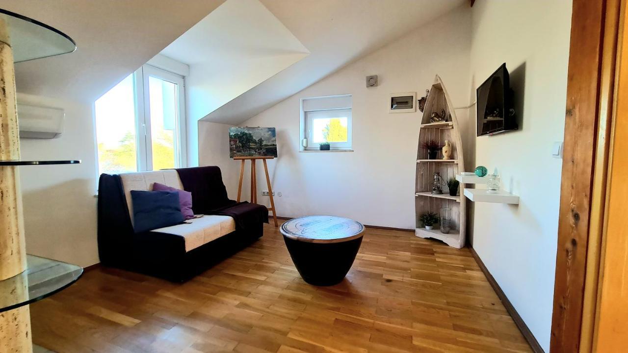 Villa Sunshine Pula Extérieur photo
