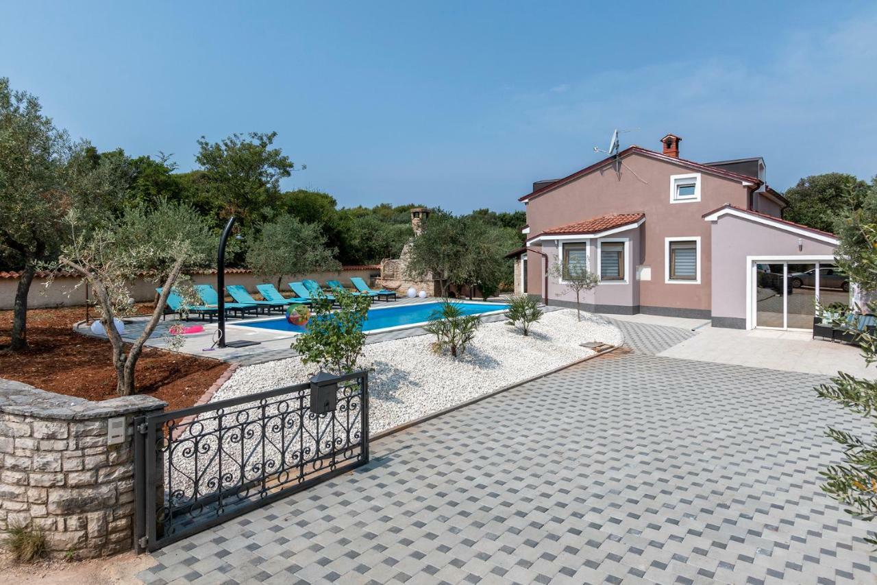 Villa Sunshine Pula Extérieur photo